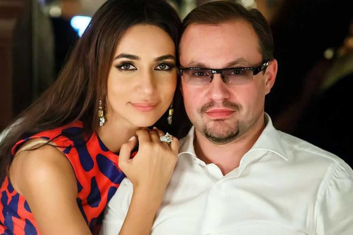  Зара со вторым мужем Фото из источника Яндекс Картинки