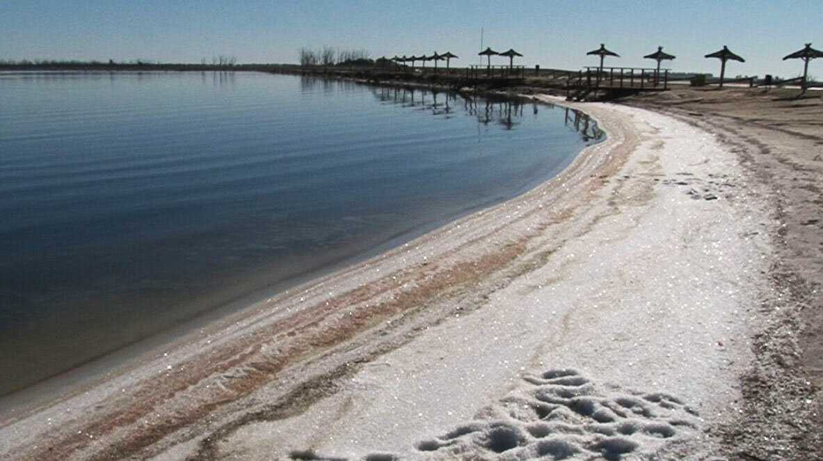 Уровень соли в озере Эпекуэн превышает в десятки раз самый соленый Атлантический океан