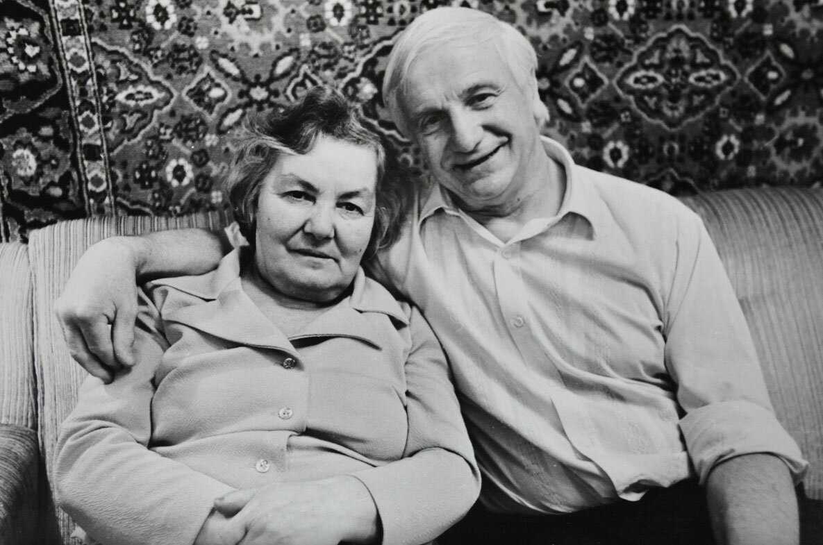 Анатолий Леопольдович с женой Мирцай