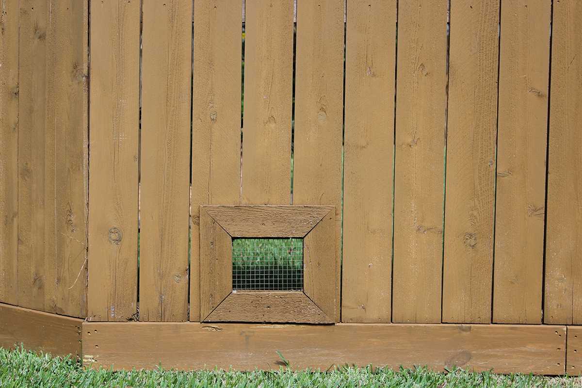 Чтобы не было ссор между соседями, в США придумали забор "Добрый сосед": показываю, как он устроен