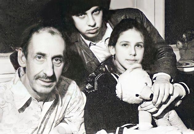 Владимир Басов с сыном и дочерью