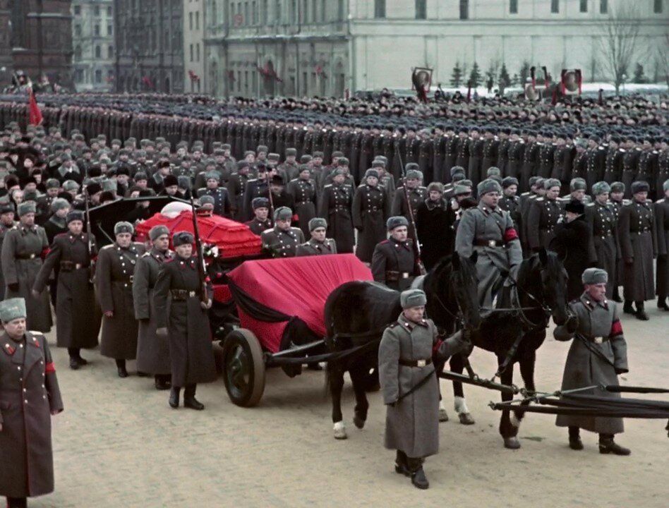 Прогулка по Москве 1953 года. Каким был город в год смерти Сталина?