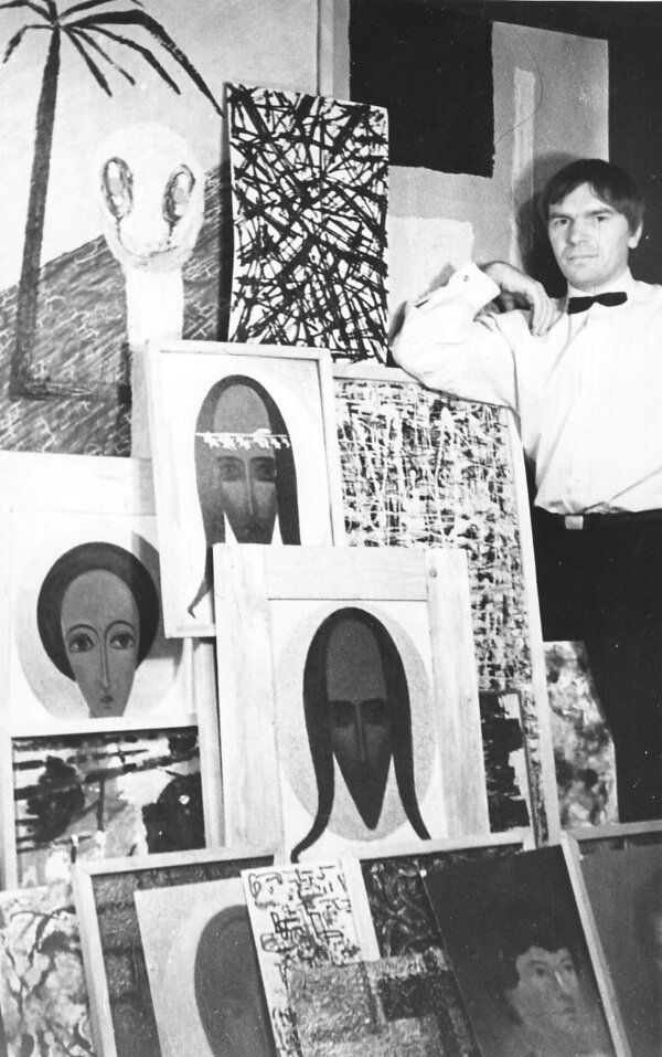 Юрий Васильевич Титов и его картины, 1963 г. / источник фото: dipart.livejournal.com